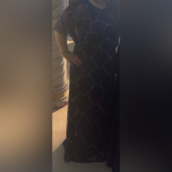 Adrianna Papell HAND-BEADED BLOUSON LONG GOWN WITH FLUTTER SLEEVES IN LIGHT NAVY - Picture 15 of 16